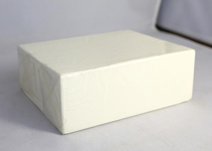 医学のNonwovenテープ塗布の熱い溶解のゴム系接着剤の酸化亜鉛の創傷包帯 0